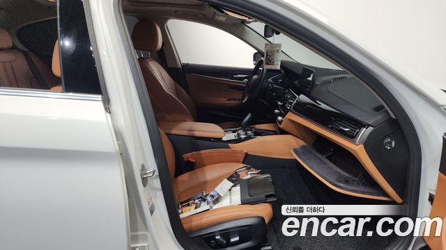 BMW 5 Series (G30) 520i Luxury 2018 — фото 32