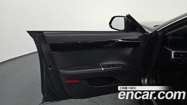 Hyundai Grandeur (GN7) 3.5 LPG 2WD Premium 2023 — фото 24