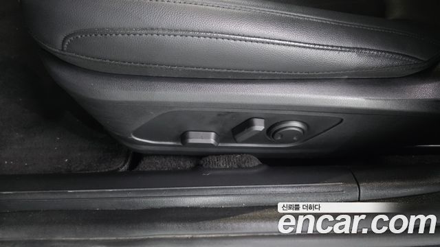 Hyundai Grandeur (GN7) 3.5 LPG 2WD Premium 2023 — фото 33