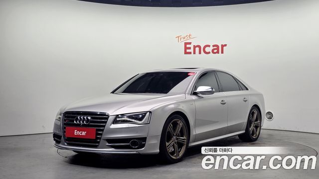 Audi S8 4.0 TFSI quattro D4