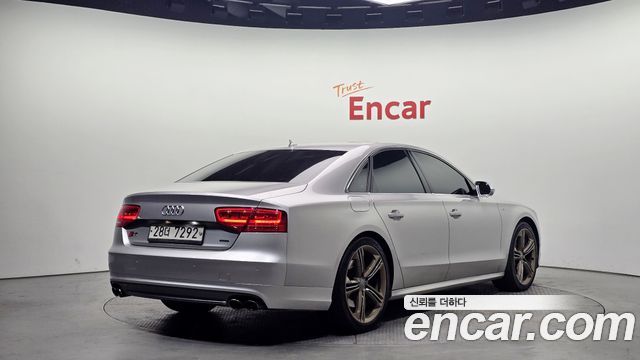 Audi S8 4.0 TFSI quattro D4 2013 — фото 2