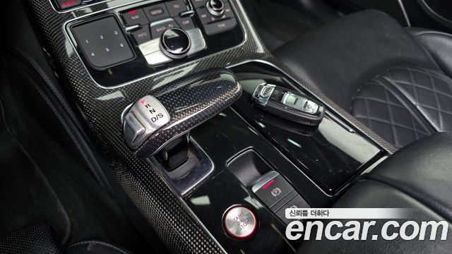 Audi S8 4.0 TFSI quattro D4 2013 — фото 9