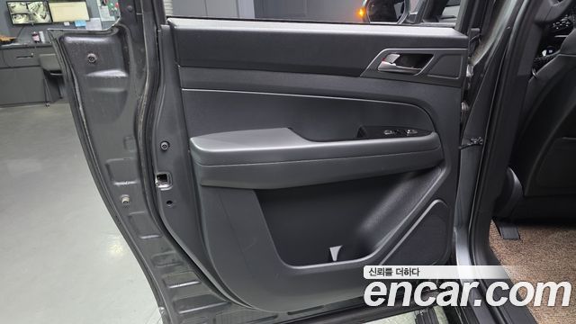 KG Mobility (SsangYong) Rexton Sports Khan Diesel 2.2 2WD Culman Prestige 2024 — фото 25