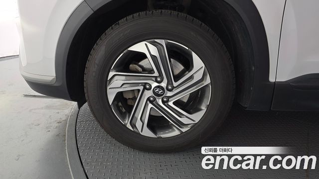 Hyundai Santa Fe Diesel 2.2 2WD Premium Choice 2021 — фото 5