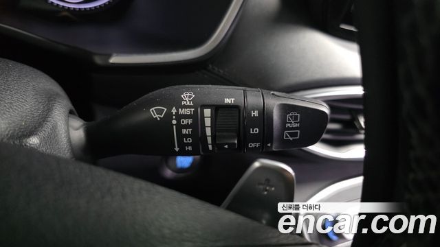 Hyundai Santa Fe Diesel 2.2 2WD Premium Choice 2021 — фото 27