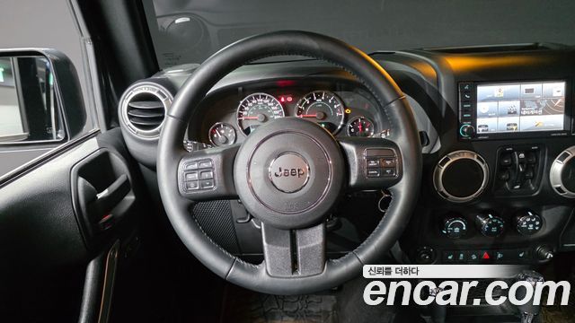 Jeep Wrangler (JK) 3.6 Sahara 4Door 2017 — фото 13