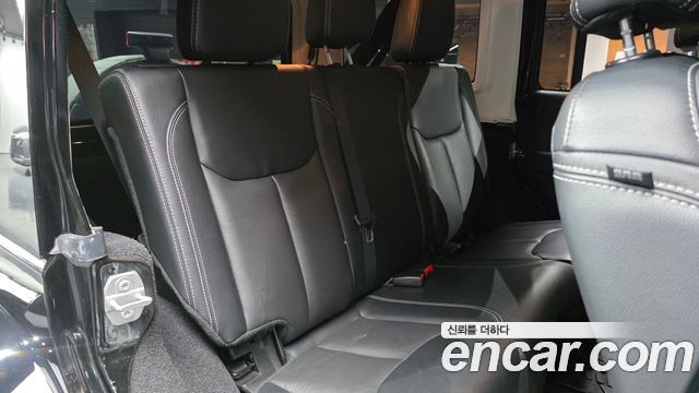 Jeep Wrangler (JK) 3.6 Sahara 4Door 2017 — фото 26