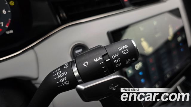 Land Rover Range Rover Evoque (II) P250 Dynamic SE 2024 — фото 29