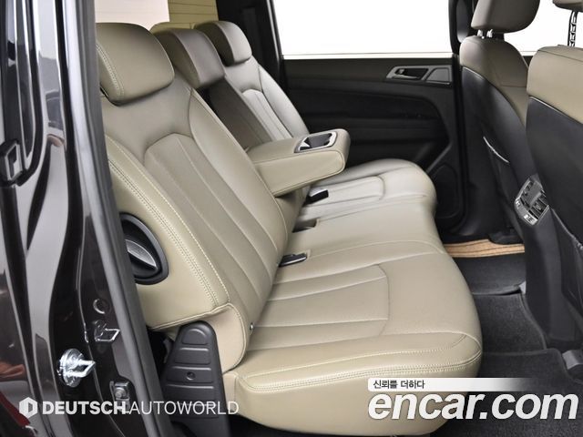 KG Mobility (SsangYong) Musso Sport Khan (Q261) Diesel 2.2 4WD Prestige 2025 — фото 16