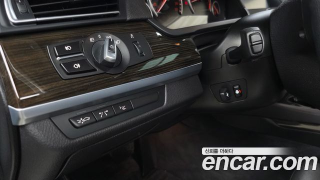 BMW 7 Series (F01) 750Li 2012 — фото 18