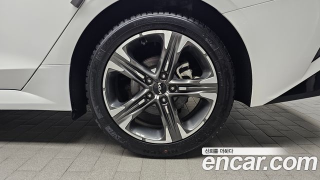 Kia K5 (III) 1.6 Turbo Noblesse 2022 — фото 21