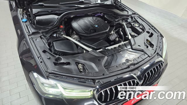 BMW 5 Series (G30) 523d xDrive M Sport 2021 — фото 6