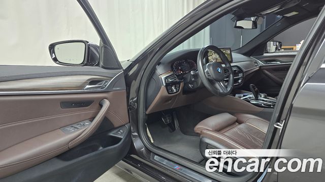 BMW 5 Series (G30) 523d xDrive M Sport 2021 — фото 10