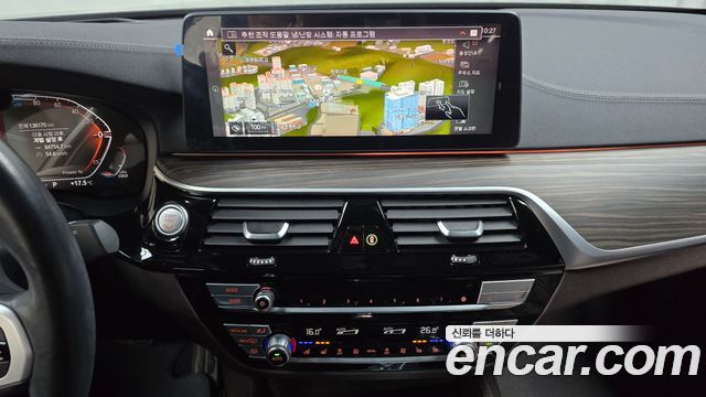 BMW 5 Series (G30) 523d xDrive M Sport 2021 — фото 13