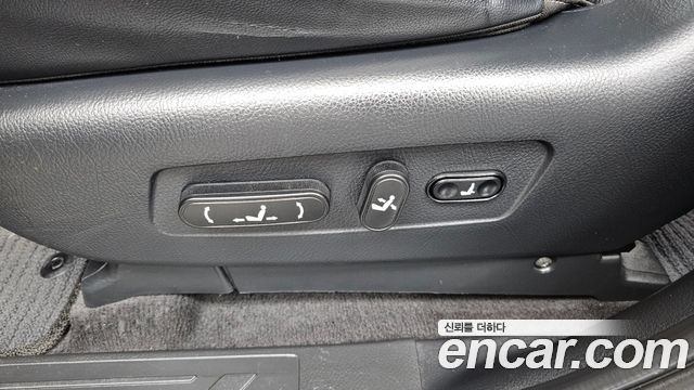 Kia Mohave The Master Diesel 3.0 4WD 7-Seater Platinum 2021 — фото 31
