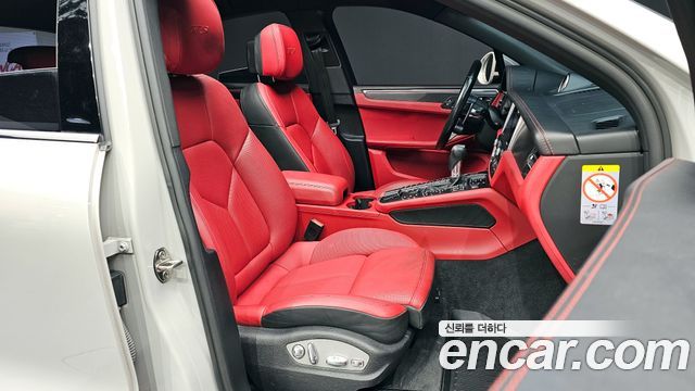 Porsche Macan 2.9 GTS 95B 2021 — фото 11
