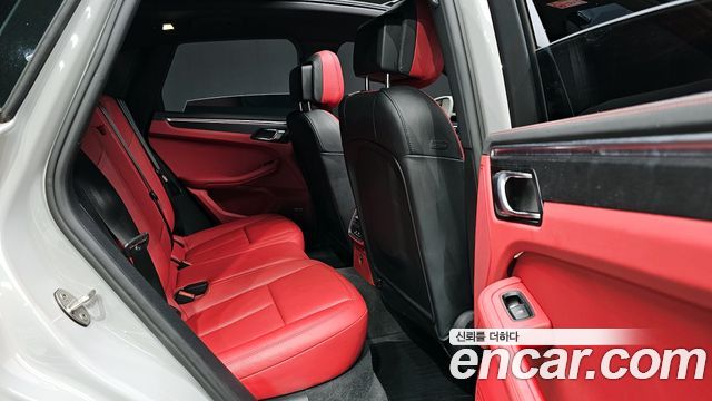 Porsche Macan 2.9 GTS 95B 2021 — фото 12