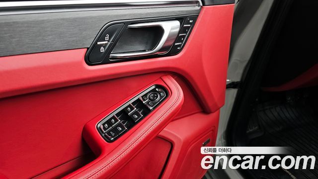 Porsche Macan 2.9 GTS 95B 2021 — фото 13