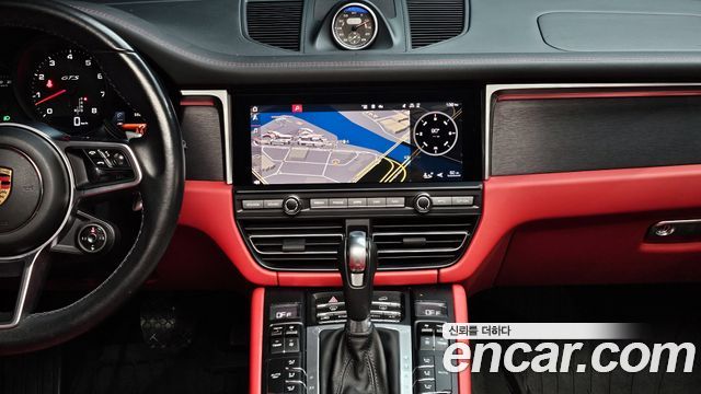 Porsche Macan 2.9 GTS 95B 2021 — фото 17