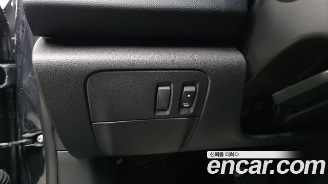 Renault Korea SM6 2.0 LPe SE (Disabled) 2019 — фото 13