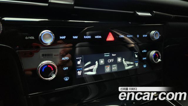 Genesis G80 (RG3) Gasoline 2.5 Turbo 2WD 2025 — фото 16