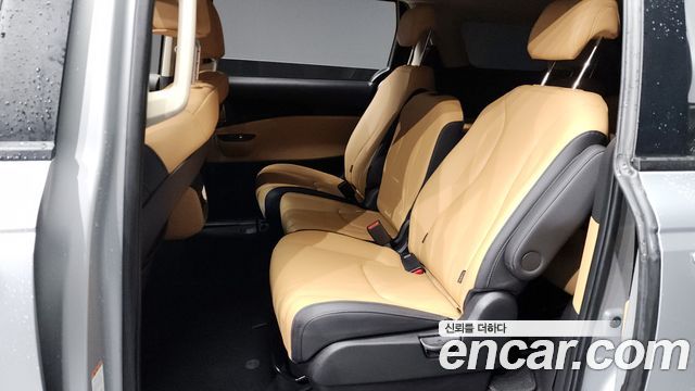 Kia Carnival (IV) Gasoline 11-Seater Prestige 2023 — фото 12
