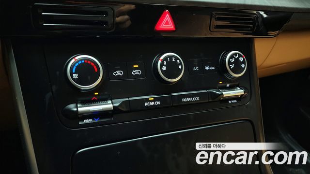 Kia Carnival (IV) Gasoline 11-Seater Prestige 2023 — фото 15