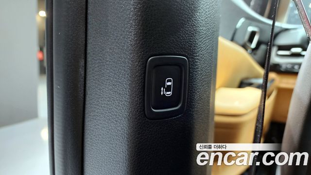 Kia Carnival (IV) Gasoline 11-Seater Prestige 2023 — фото 18