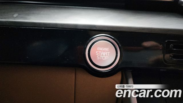 Kia Carnival (IV) Gasoline 11-Seater Prestige 2023 — фото 19