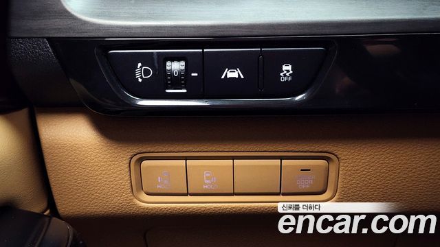 Kia Carnival (IV) Gasoline 11-Seater Prestige 2023 — фото 29
