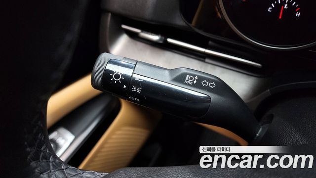 Kia Carnival (IV) Gasoline 11-Seater Prestige 2023 — фото 32