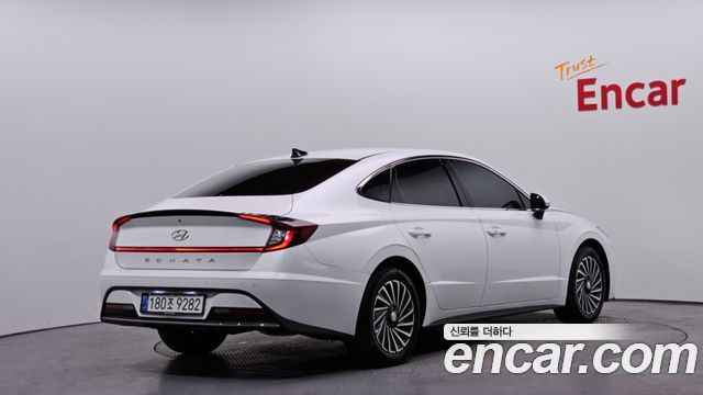 Hyundai Sonata Hybrid (DN8) Premium Family 2021 — фото 2
