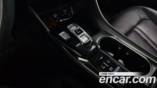 Hyundai Sonata Hybrid (DN8) Premium Family 2021 — фото 9