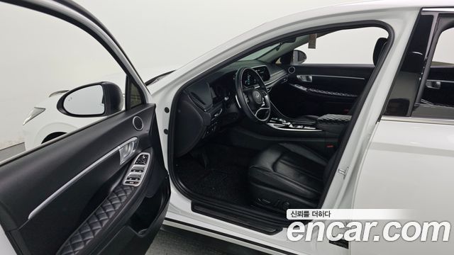 Hyundai Sonata Hybrid (DN8) Premium Family 2021 — фото 10