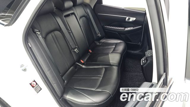 Hyundai Sonata Hybrid (DN8) Premium Family 2021 — фото 26