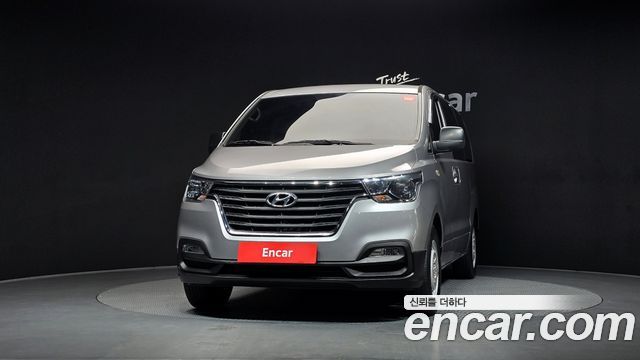 Hyundai Grand Starex Van 5-Seater Style 2021 — фото 3