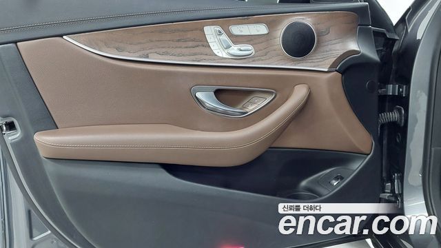 Mercedes-Benz E-Class (W213) E250 Exclusive 2021 — фото 19