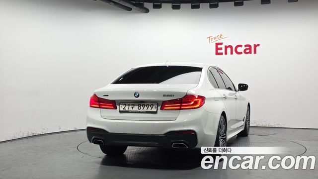 BMW 5 Series (G30) 530i xDrive M Sport Package Plus 2018 — фото 4