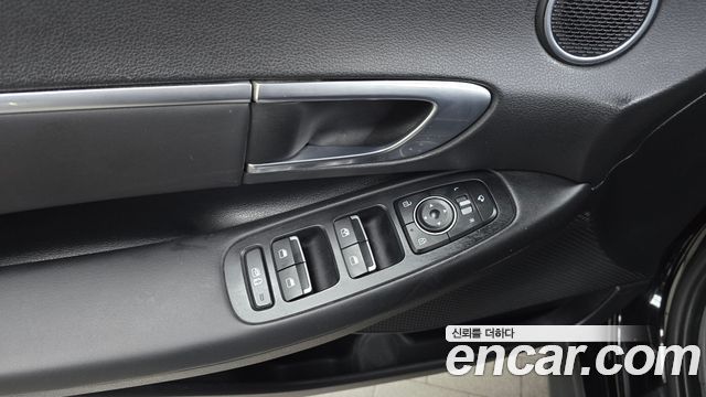 Hyundai Sonata (DN8) 2.0 Premium 2021 — фото 17