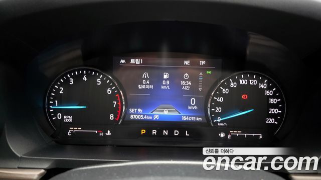 Ford Explorer (VI) 2.3 LimIted 4WD 2021 — фото 8