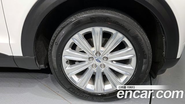 Ford Explorer (VI) 2.3 LimIted 4WD 2021 — фото 21