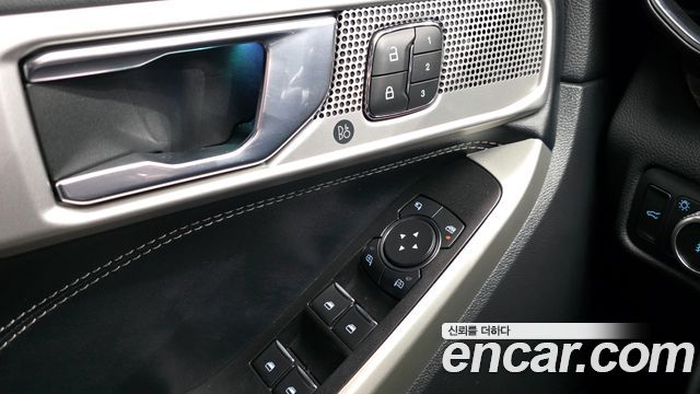 Ford Explorer (VI) 2.3 LimIted 4WD 2021 — фото 27
