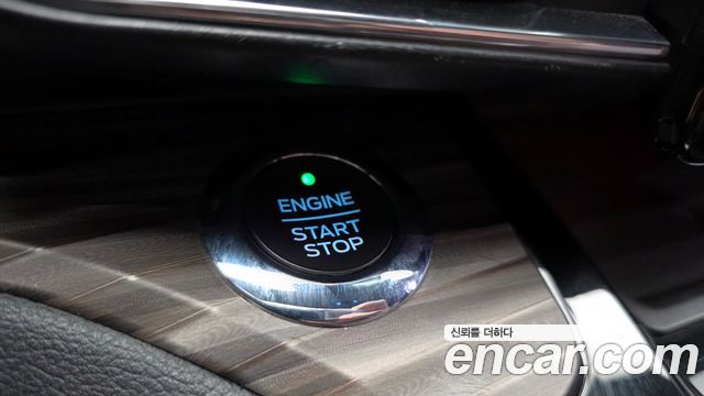 Ford Explorer (VI) 2.3 LimIted 4WD 2021 — фото 28