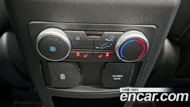 Ford Explorer (VI) 2.3 LimIted 4WD 2021 — фото 32