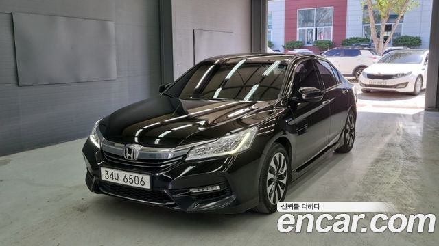 Honda Accord 2.0 Hybrid 9th