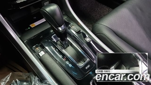 Honda Accord 2.0 Hybrid 9th 2017 — фото 16