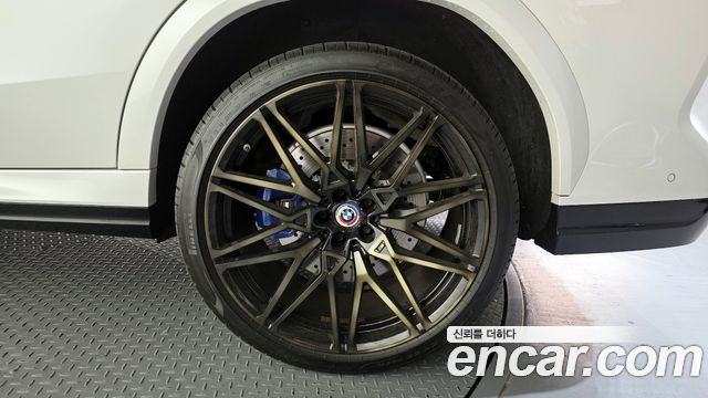 BMW X6M (G06) 4.4 Competition 2023 — фото 27
