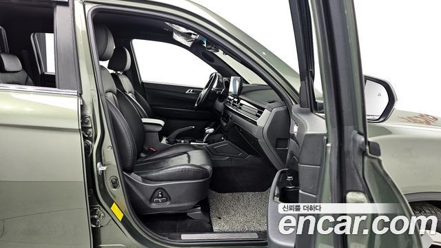 KG Mobility (SsangYong) Rexton Sports Khan Diesel 2.2 4WD Culman Noblesse 2024 — фото 20