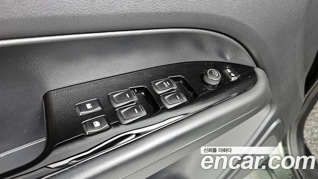 KG Mobility (SsangYong) Rexton Sports Khan Diesel 2.2 4WD Culman Noblesse 2024 — фото 24
