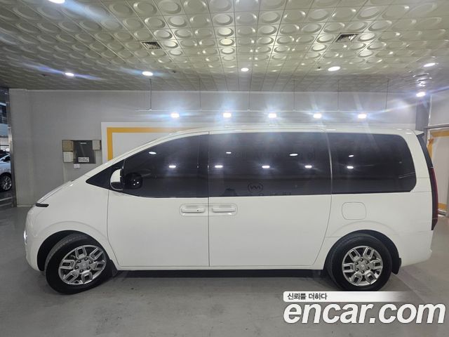Hyundai Staria Tourer 9-Seater Modern 2022 — фото 3